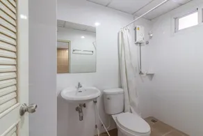 Townhouse Siam Privi Hotel - Casa de banho