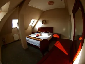 Rezydencja Pod Zegarem - Zimmer
