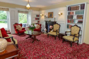 The Glenbeigh Hotel - Lobby sitting area
