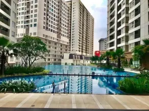 Apartment near Tan Son Nhat Airpot - Pool
