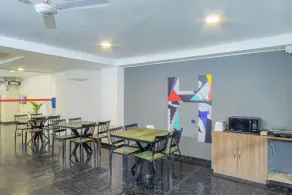 Housr 46 M2K Corp Near Park Hospital - Ristorante