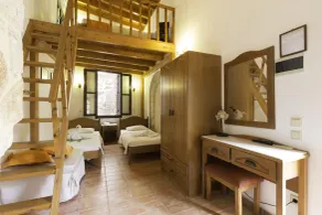Camelot Traditional & Classic Hotel - Room