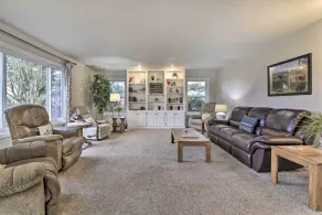 Portland Area Home, 32 Mi to Mt Hood! - Interior