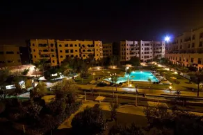 Chez Mams Guest House - Private Rooms in a Resort-Style Apartment Complex - Pool