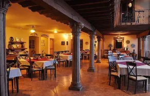 Portón del Cielo - Restaurante