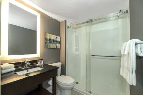 Comfort Inn Cambridge - Highway 401 - Salle de bain