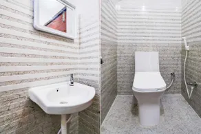 Hotel O Adibatla near TCS - Bathroom