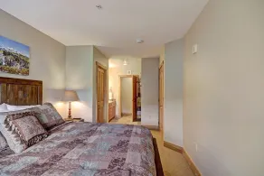 2301 Red Hawk Lodge - Rum