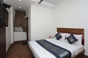 OYO 12519 Hotel Sun Palace - Room