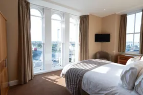 Laichmoray Hotel - Room