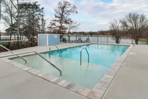 Shoreside Getaway on Tims Ford Lake w/ Pool Access - Interiør