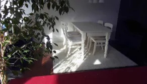 Ferienwohnung Buchbergblick - Essbereich im Zimmer