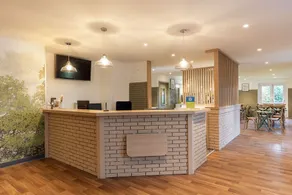 Hôtel Kyriad Plaisir Saint Quentin En Yvelines - Réception