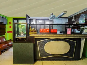 RedDoorz at Maanyag Pension House Mandaue - Reception