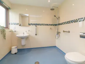 The Old Cowshed - Bathroom