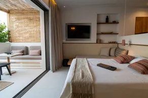 Amethyst Selene Paleros Couple's Hideaway - Chambre