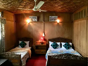 New Sea Palace Houseboats - Chambre