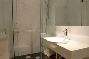 The Lighthouse - Bathroom