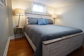 Charming Bungalow Next to UNC-FREE Cruiser Bikes! - Chambre