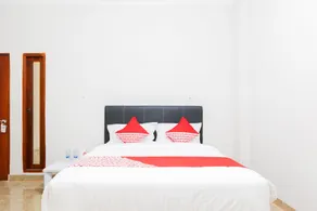 Hotel O Axl Residence - Room