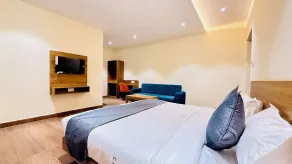 Hotel City Inn 2min Walk To Gorakhnath Temple - Room