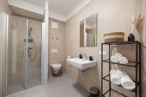 Grazora Living Apartments - Bathroom