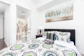TopLine Suites - Ice Condos - Room