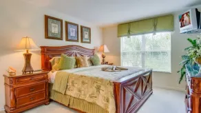 Emerald Island Resort : Pool & Games Room - Room