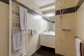 Zenao Appart'hôtels Strasbourg - Bathroom
