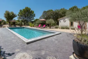 Mas la Chêneraie Lourmarin - Au calme, à 10 mn du centre ville à pied - Pool