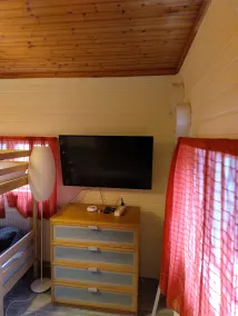 Cozy Kolsva Cabin Private Entrance - Romfasilitet