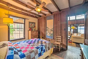 Authentic Retreat w/ Private Dock on Coosa River! - Innenbereich