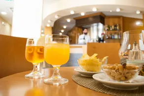 City Hotel - Restaurant
