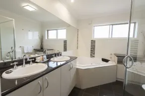 Wagga RSL Club Motel - Bathroom