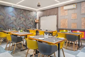 Treebo Imperia, Kommadi - Restaurant