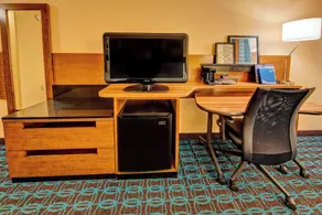 Fairfield Inn and Suites by Marriott Orlando Near Universal Orlando - Room