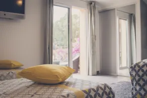 La Villa Nais PADEL&PISCINE -Suites & Appartements - Room