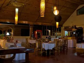 Pandan Beach Resort - Restaurant