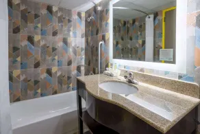 Days Hotel by Wyndham North Bergen - Salle de bain