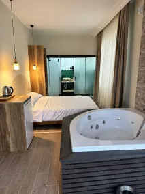 Kingway Suite - Room