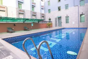 Jogor Hotel Ibadan - Piscina