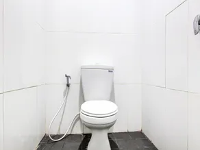 Pasadena House Semarang Mitra RedDoorz - Baño