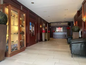 single room, shower/WC - Reception