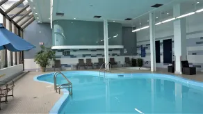 Delta Hotels by Marriott Edmonton South Conference Centre - Piscine
