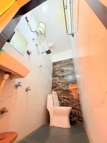 Hotel Saksham palace - Bathroom