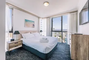 Resort Style Chevron Apartments Surfers Paradise by Gold Coast Travels - Chambre