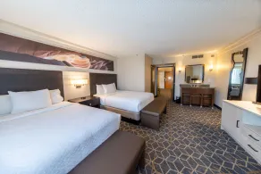 Embassy Suites by Hilton Phoenix Biltmore - Chambre