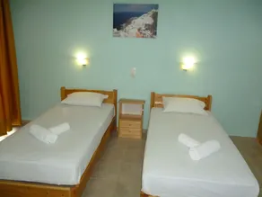 Alexandros Guest House - Chambre