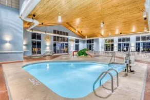 Holiday Inn Express & Suites - Green Bay East by IHG - Piscine