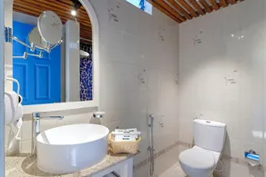 Azalea by Stone Wood Premier - Bathroom